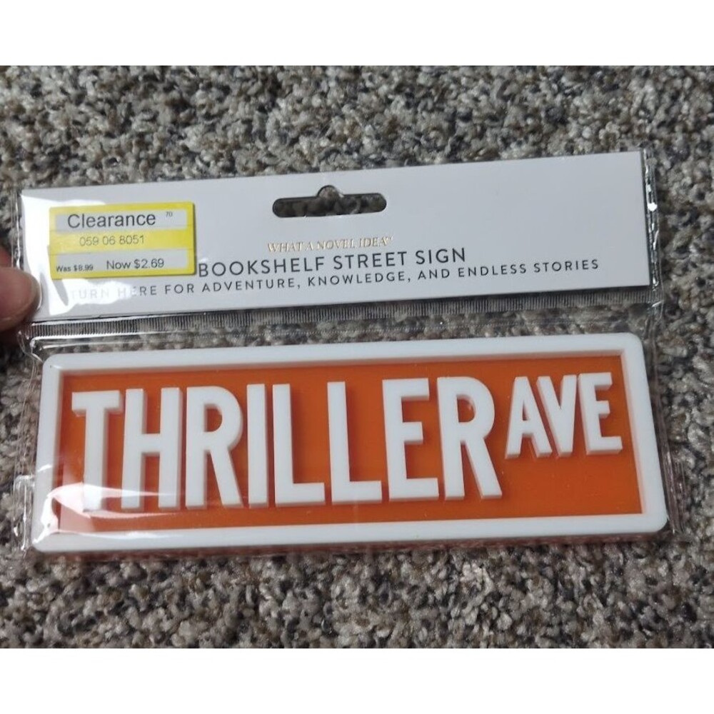 “What a Novel Idea” Bookshelf Street Sign THRILLER AVE  6" x 2" NEW